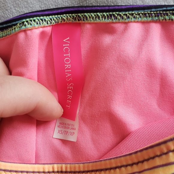 Victoria's Secret striped bikini Bottoms - Picture 4 of 5